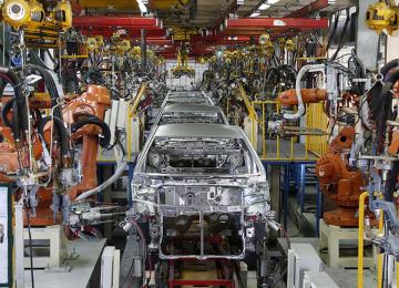 Iran Auto Output Drops Sharply as War Disrupts Supply Chains
